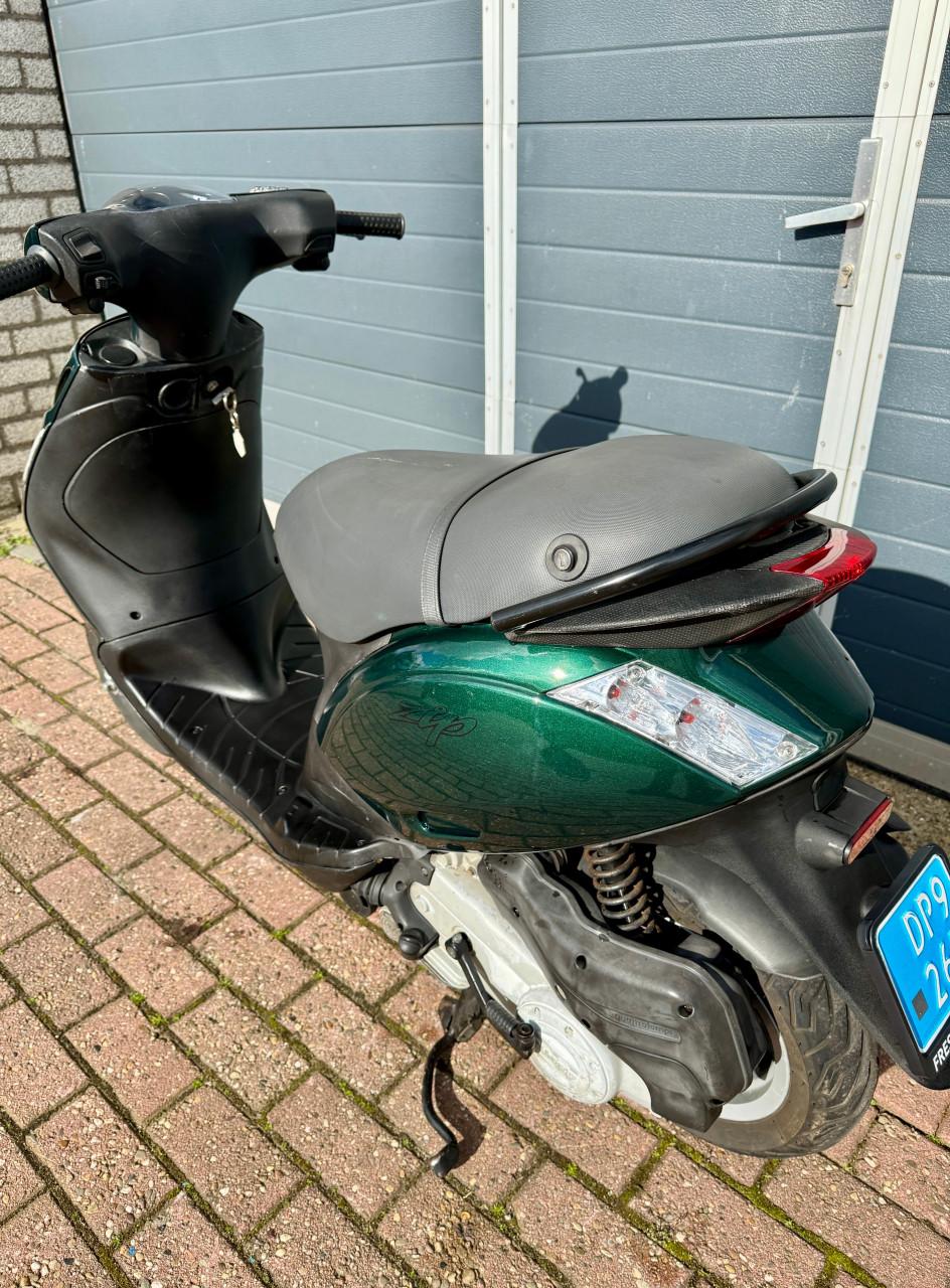 Piaggio zip