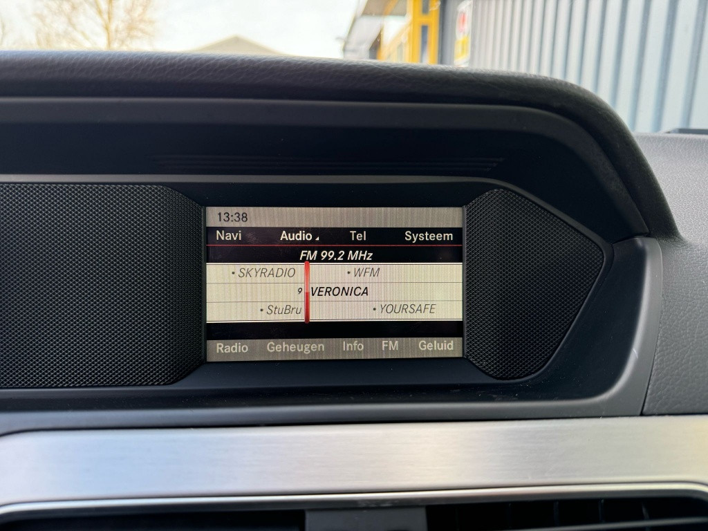 Mercedes-Benz C-Klasse 180 amb. avantgarde