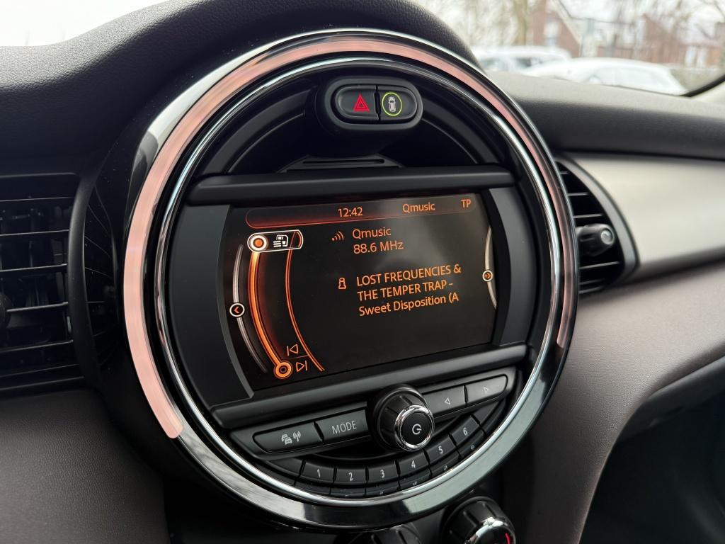 Mini 5-deurs mini 2.0 coop.s chili // goed uitgerust // dealer onderhouden 