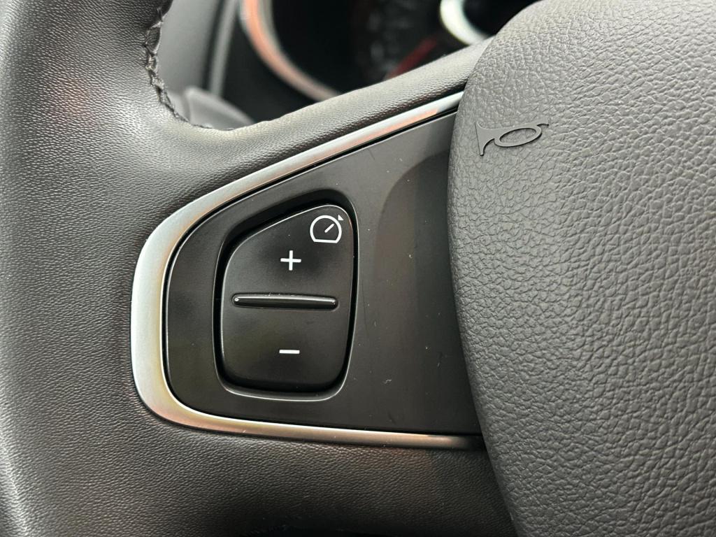 Renault Clio occasion 0.9 tce limited | grijs | airco | tweedehands renault