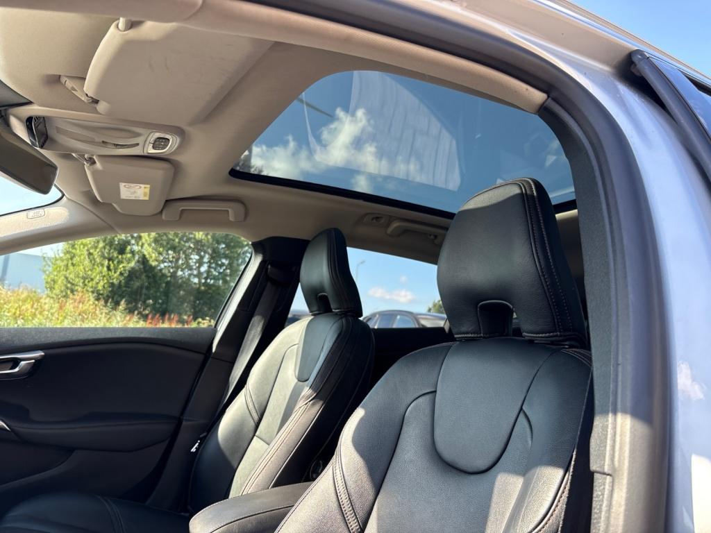 Volvo V40 cross country t3 153pk aut6 polar+ luxury| adap.cruise| pano| cam