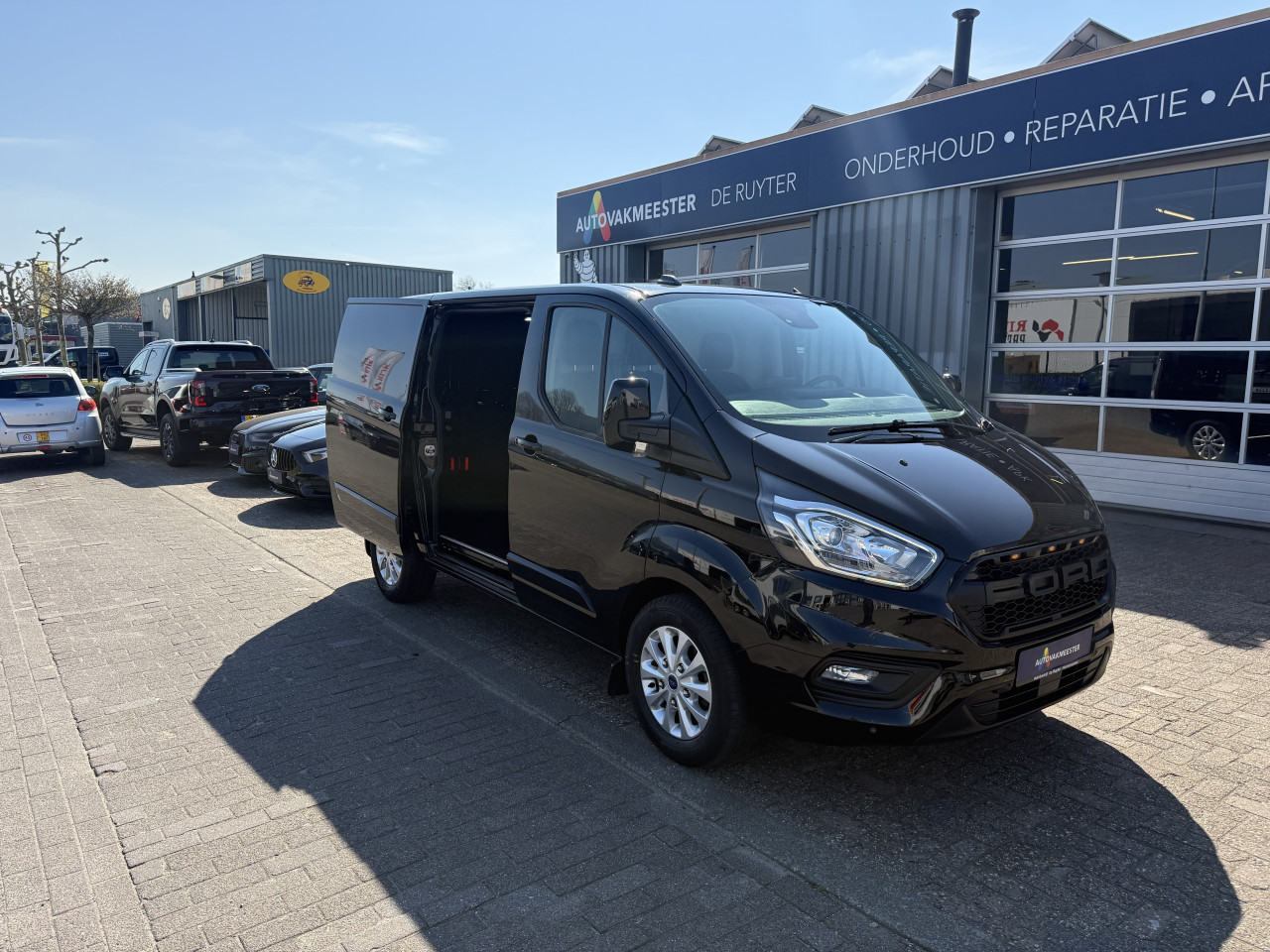 Ford Transit Custom - 300 2.0 TDCI L1H1 Limited 170PK Automaat