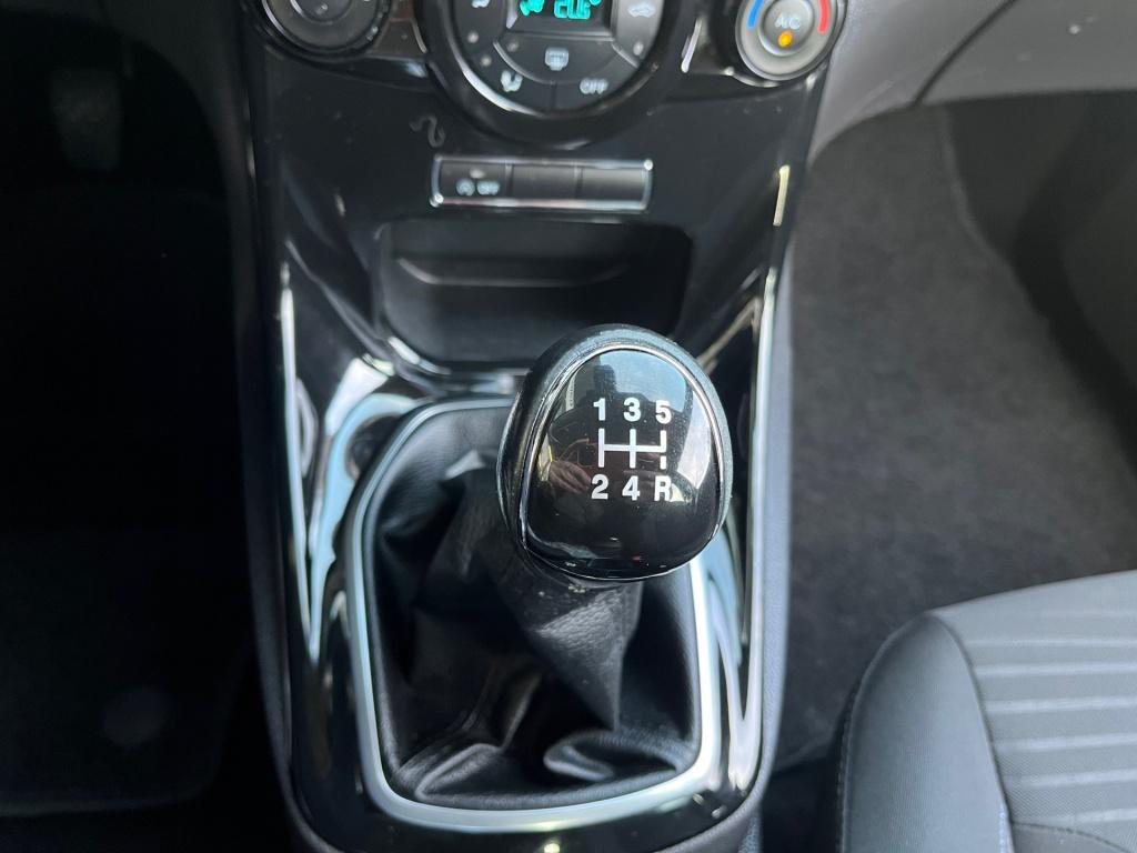 Ford Fiesta 1.0 ecoboost titanium|rijklaar