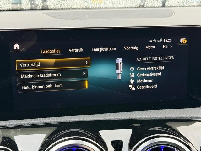 Mercedes-Benz Cla shooting brake 250 e amg line l mbux l camera l tempomaat