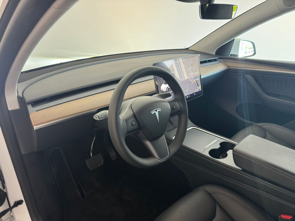 Tesla Model Y rwd 58 kwh