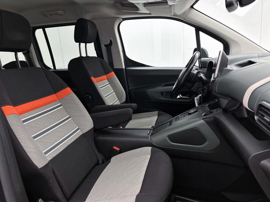 Citroen Berlingo 130 pk automaat xtr | rijklaar | adaptive cruise | trekhaa