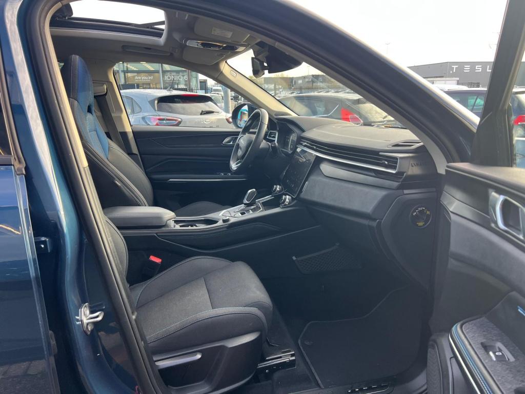 Lynk & Co 01 1.5td 261pk phev, pano, 360 graden camera, car play, adaptieve