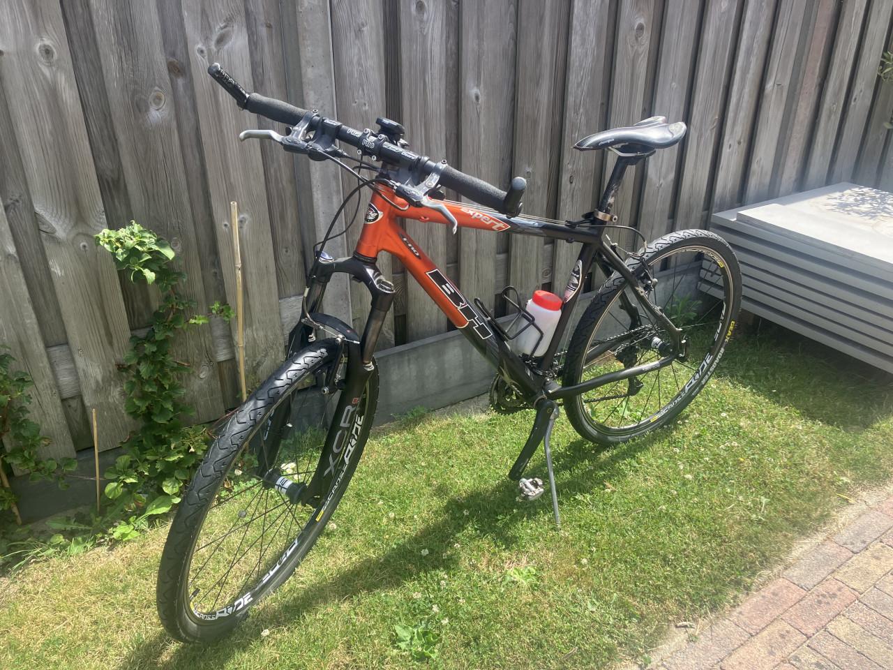 Mountainbike + spare wielen