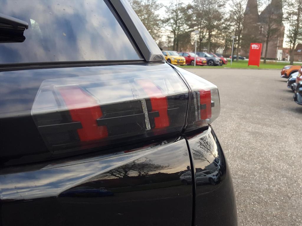 Peugeot 2008 1.2 pt 100pk allure trekhaak afneembaar | navigatie | apple ca