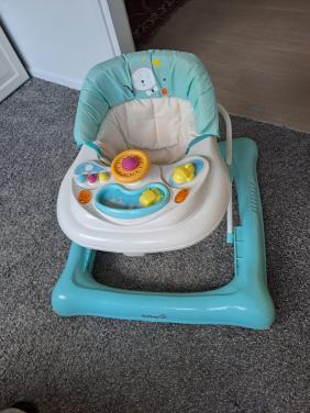 Loopstoeltje met akoestische  bord