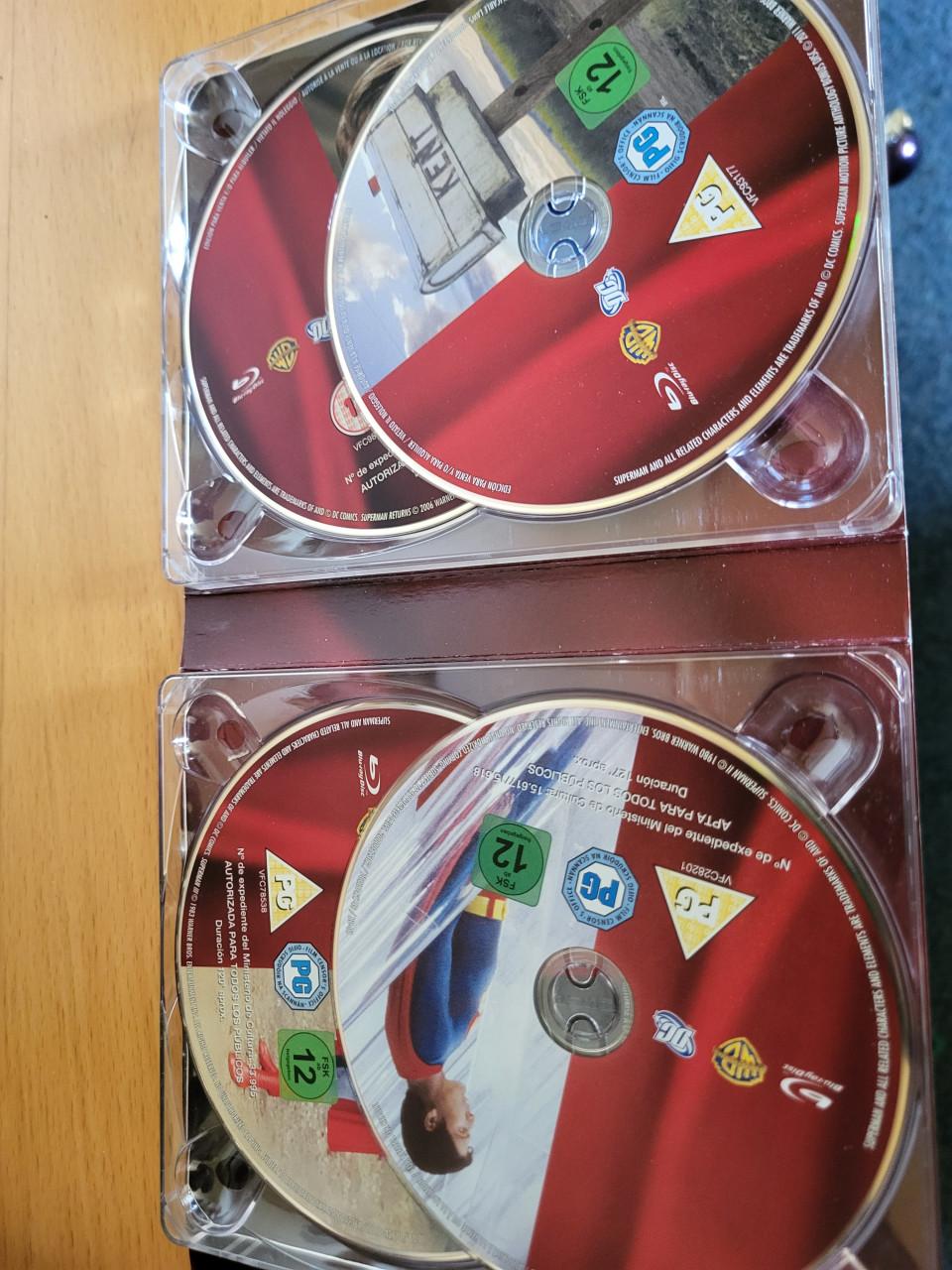 Superman box 8x bleu ray