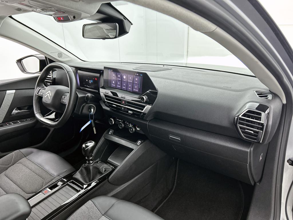 Citroen C4 130 pk feel edition | rijklaar | camera | comfort seats | naviga