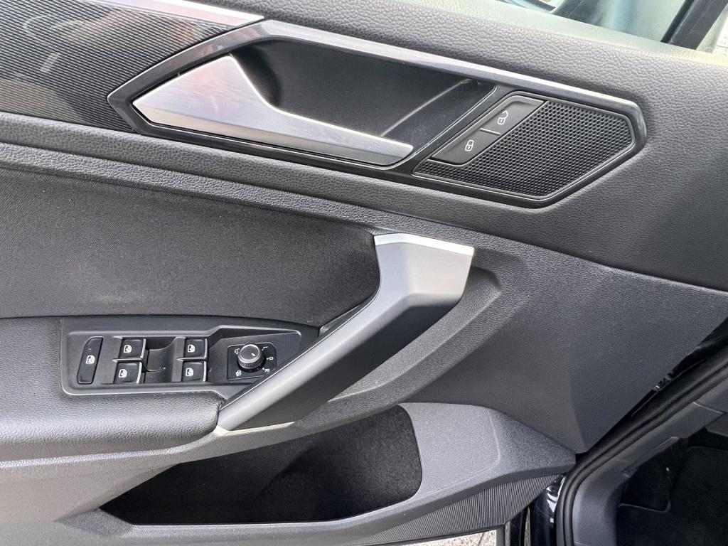 Volkswagen Tiguan 2.0 tsi 4motion r-line highline, virtual cockpit, trekhaa