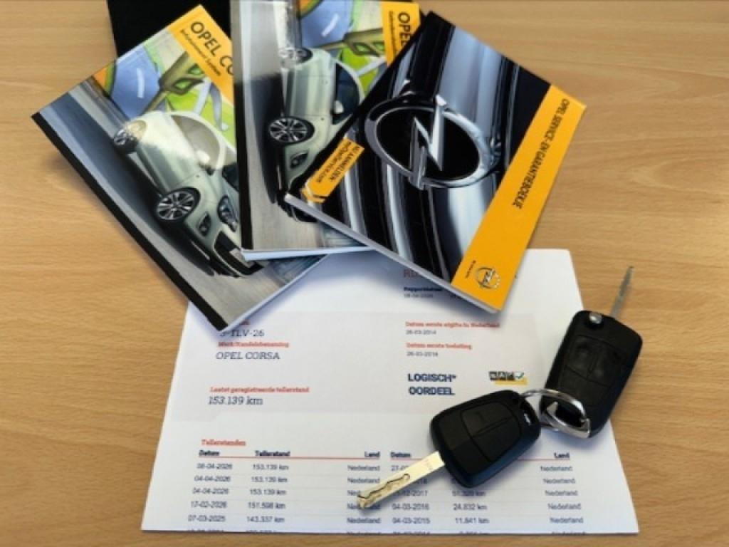 Opel Corsa 1.4 - 16v business +
