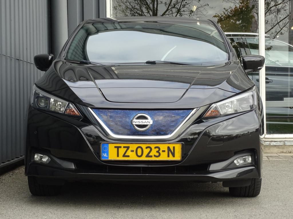 Nissan Leaf n-connecta 40 kwh | incl. btw | 360 camera