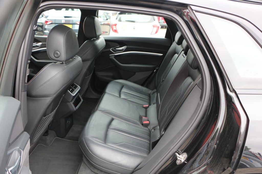 Audi E-tron 55 quattro 95 kwh s-line | full option