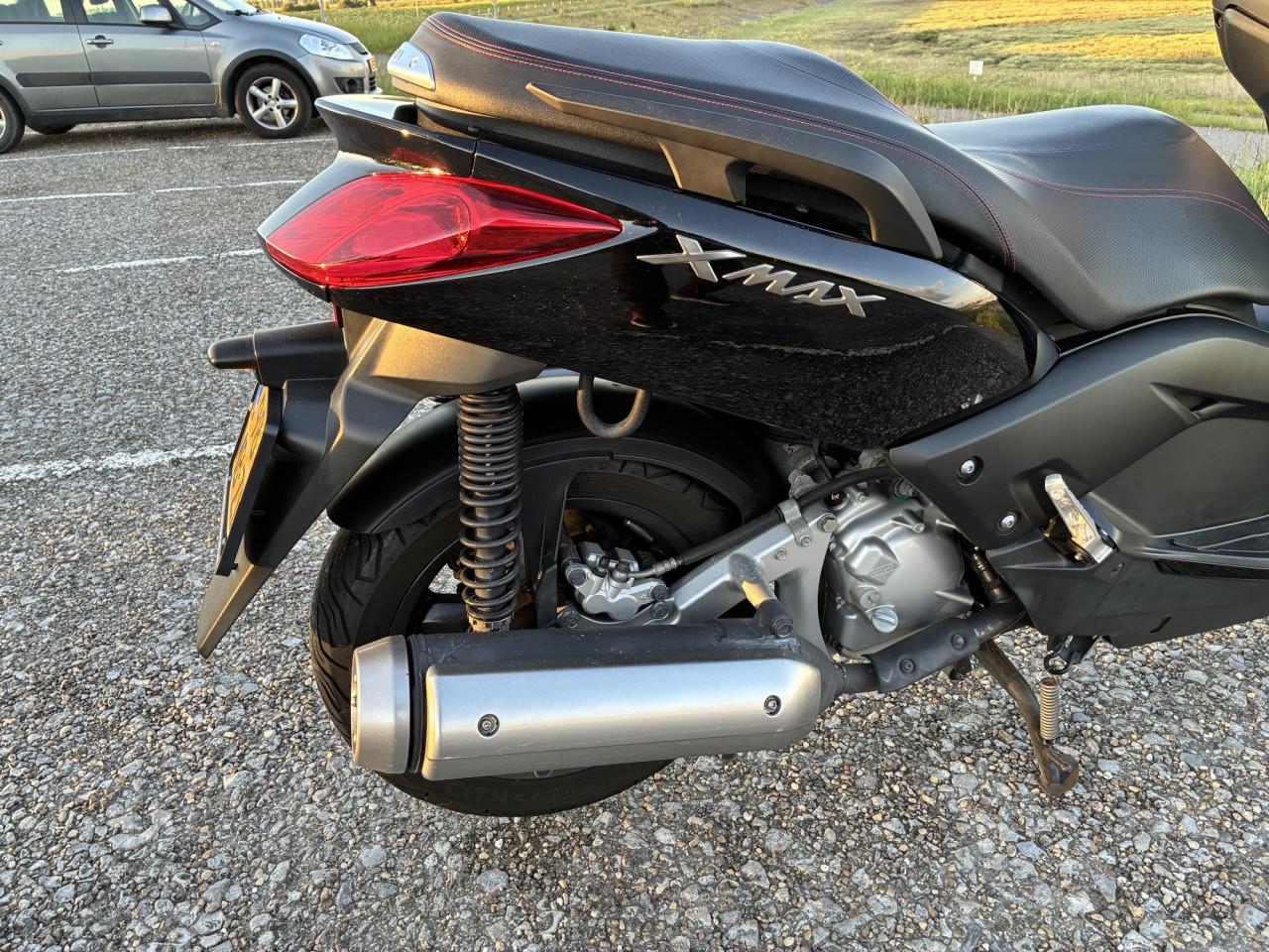 Yamaha X-max 250R Motorscooter met lage KM-stand