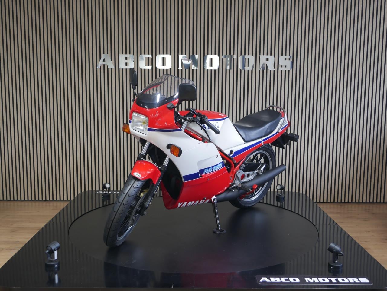 YAMAHA RD 350 LC