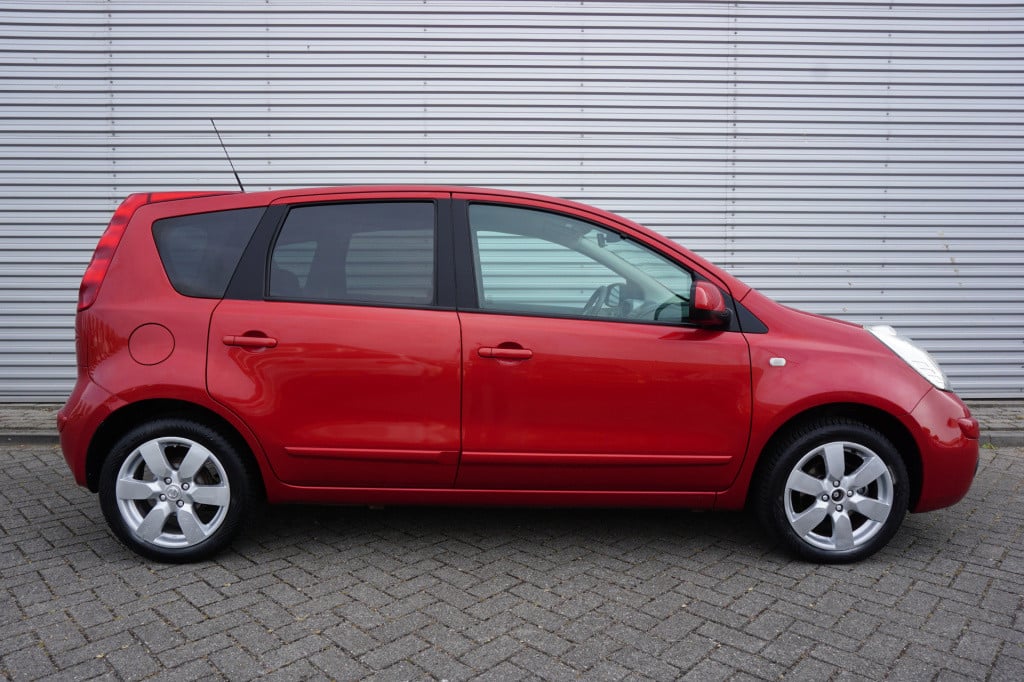 Nissan Note 1.6 life pack airco / elektr. ramen / trekhaak / nap