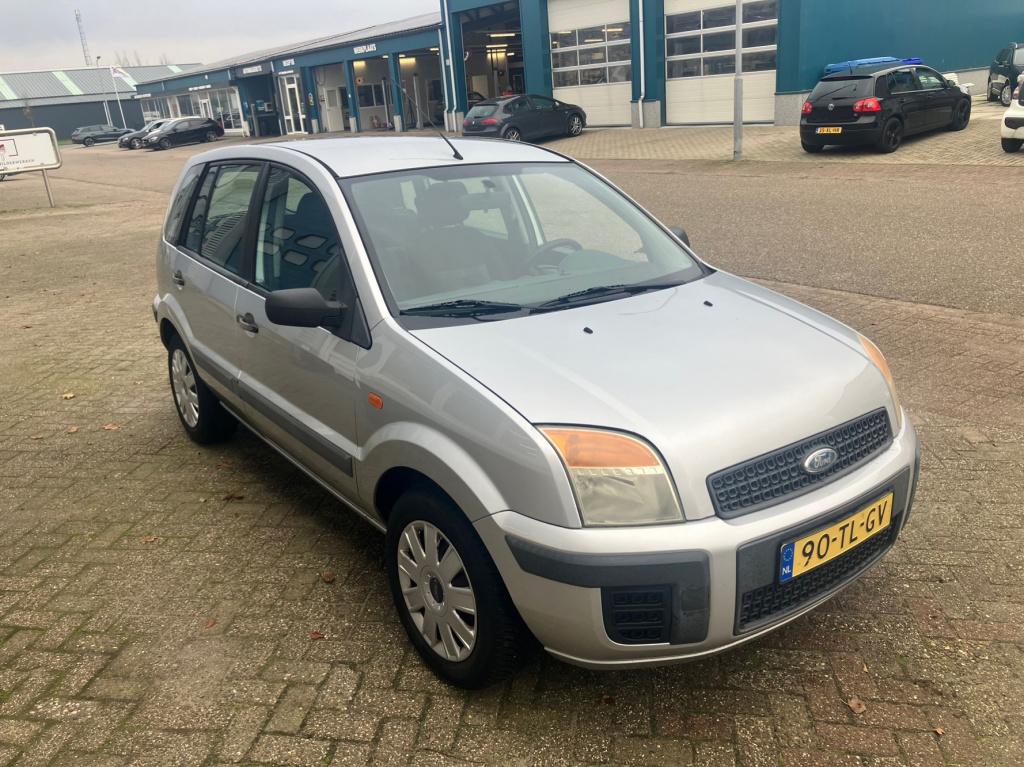 Ford Fusion 1.4-16v champion