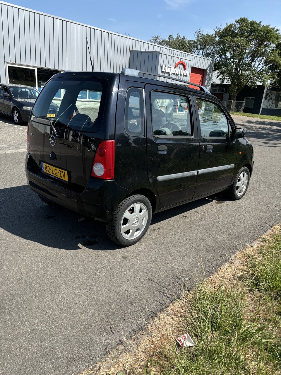 Opel Agila met een voljaar apk!