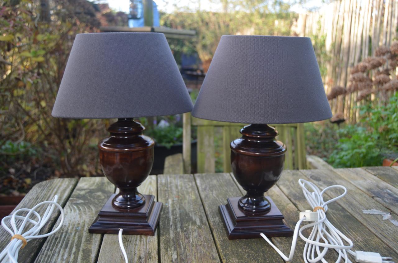 Twee Schemerlampjes in prima staat