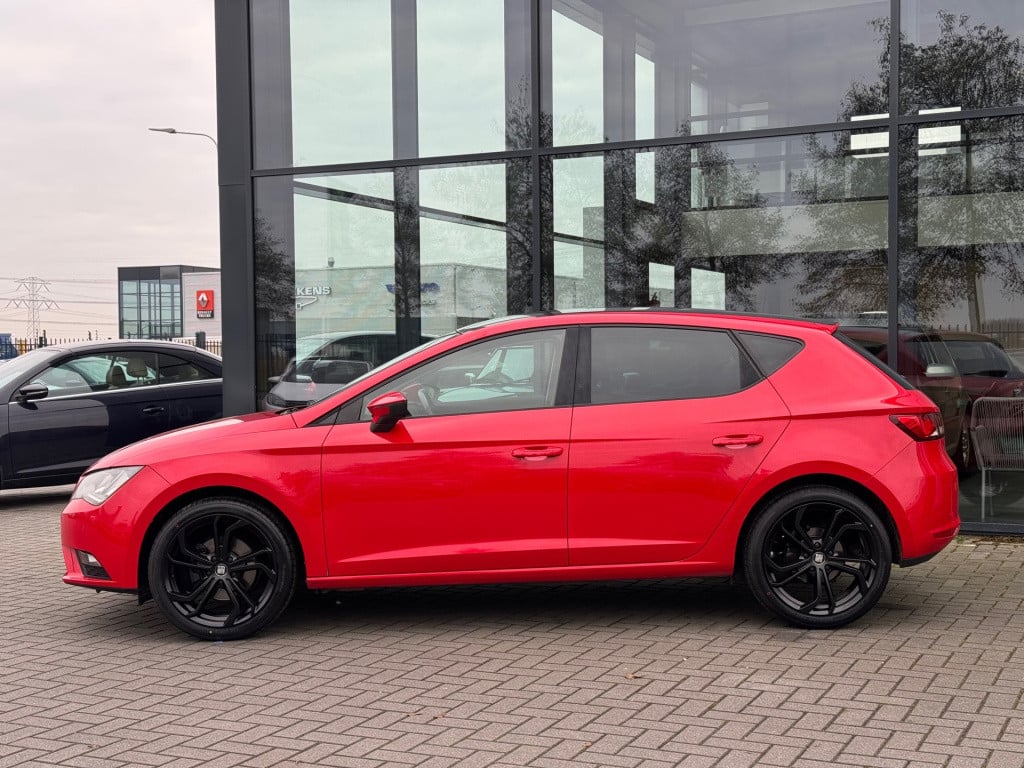 Seat Leon 1.2 tsi style * cruise control * navigatie * clima * pdc 2x