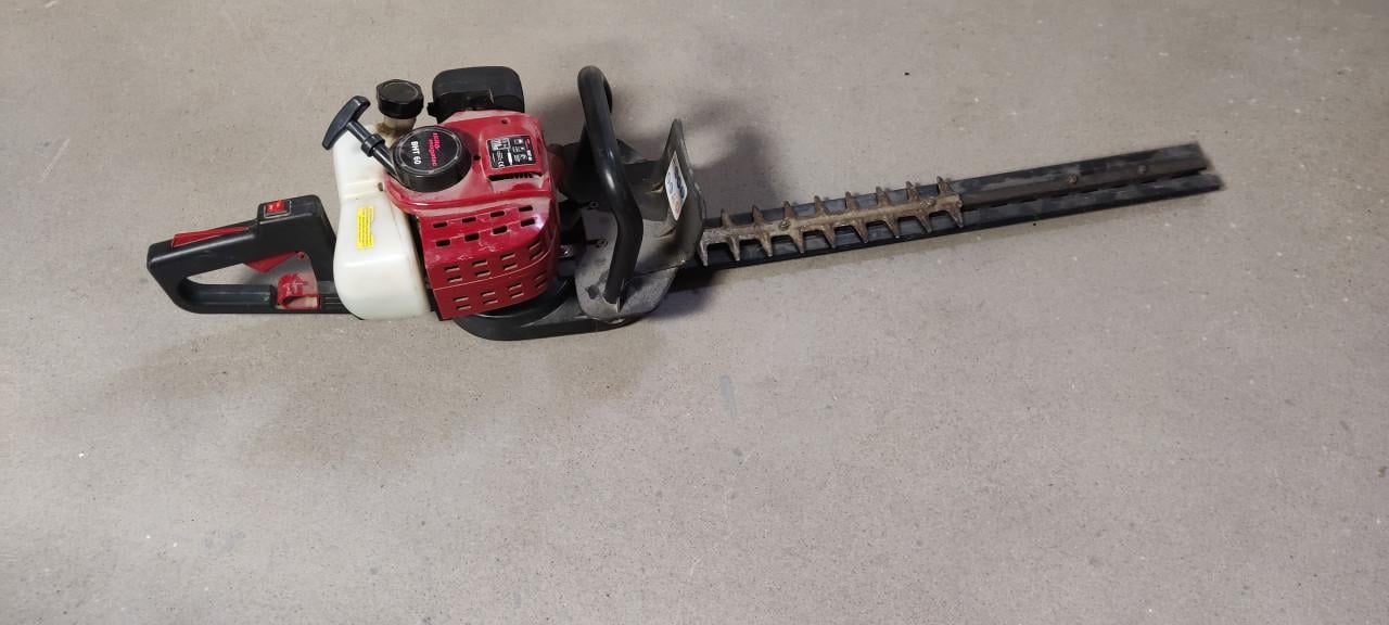 Benzine heggenschaar BHT60