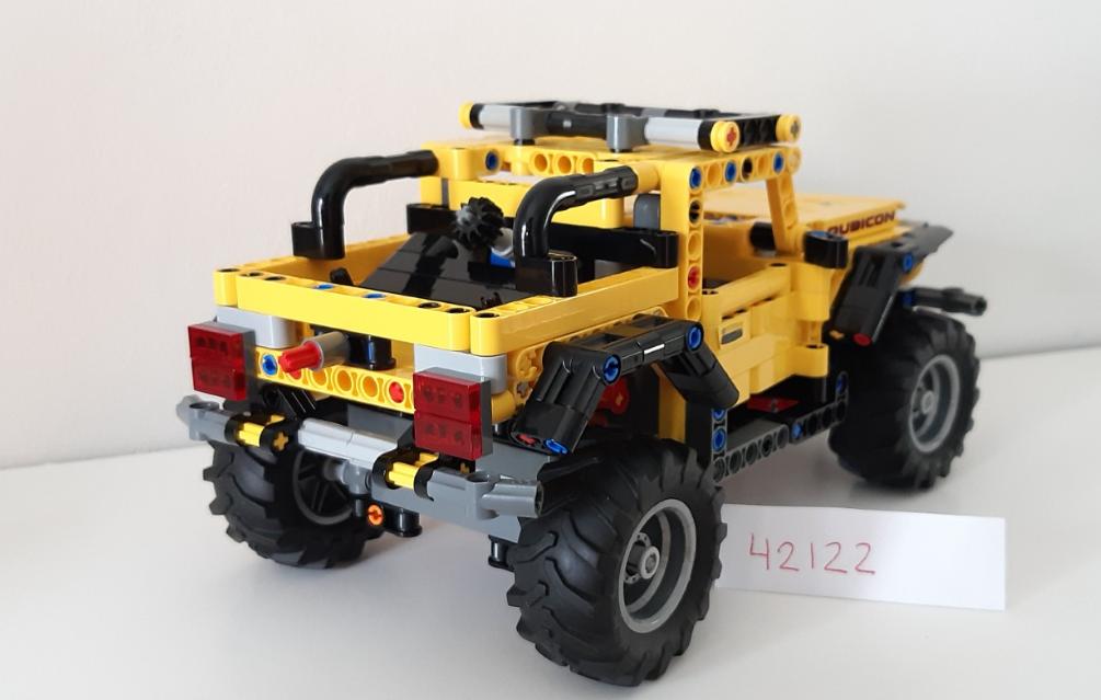 LEGO Technic 42122: Jeep Wrangler Rubicon