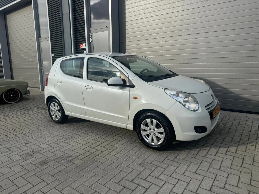 Suzuki Alto 1.0 exclusive