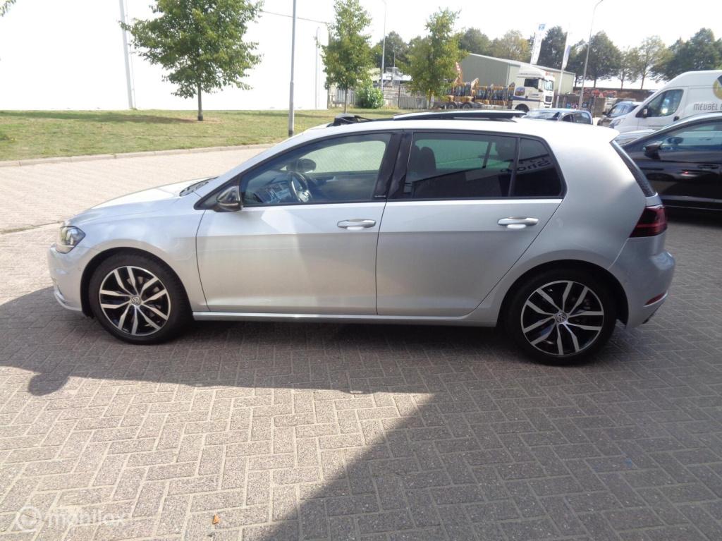 Volkswagen Golf 1.5 tsi iq-drive/airco/ecc/panorama dak/led/navi/carplay/lm