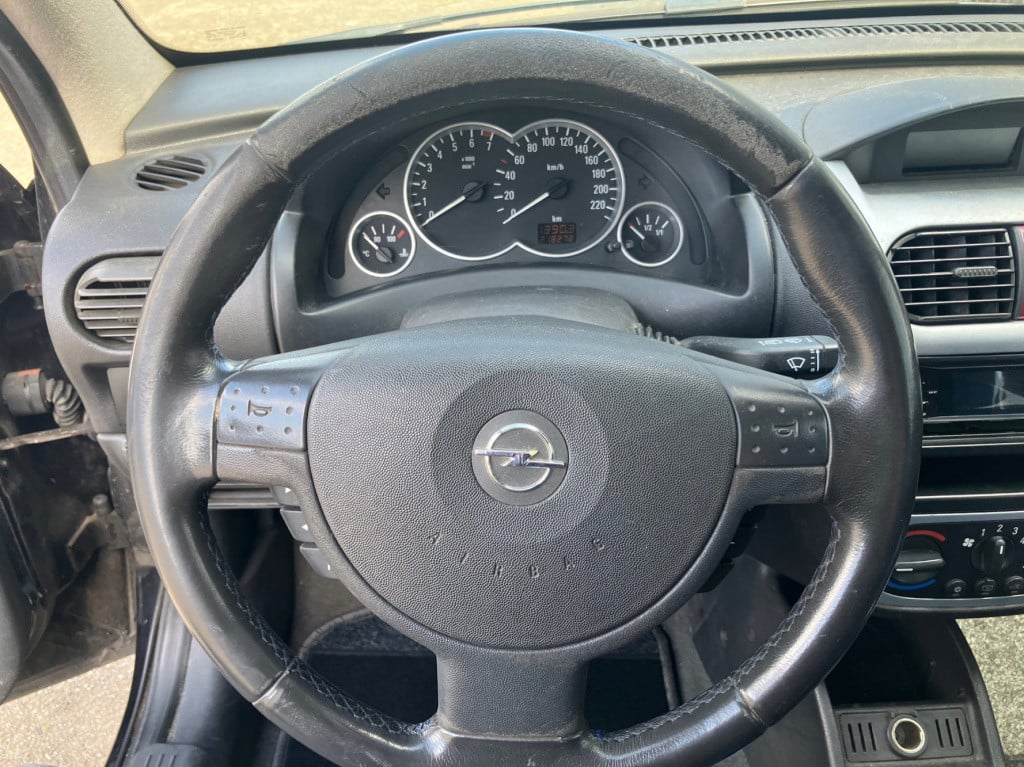 Opel Corsa 1.2-16v njoy