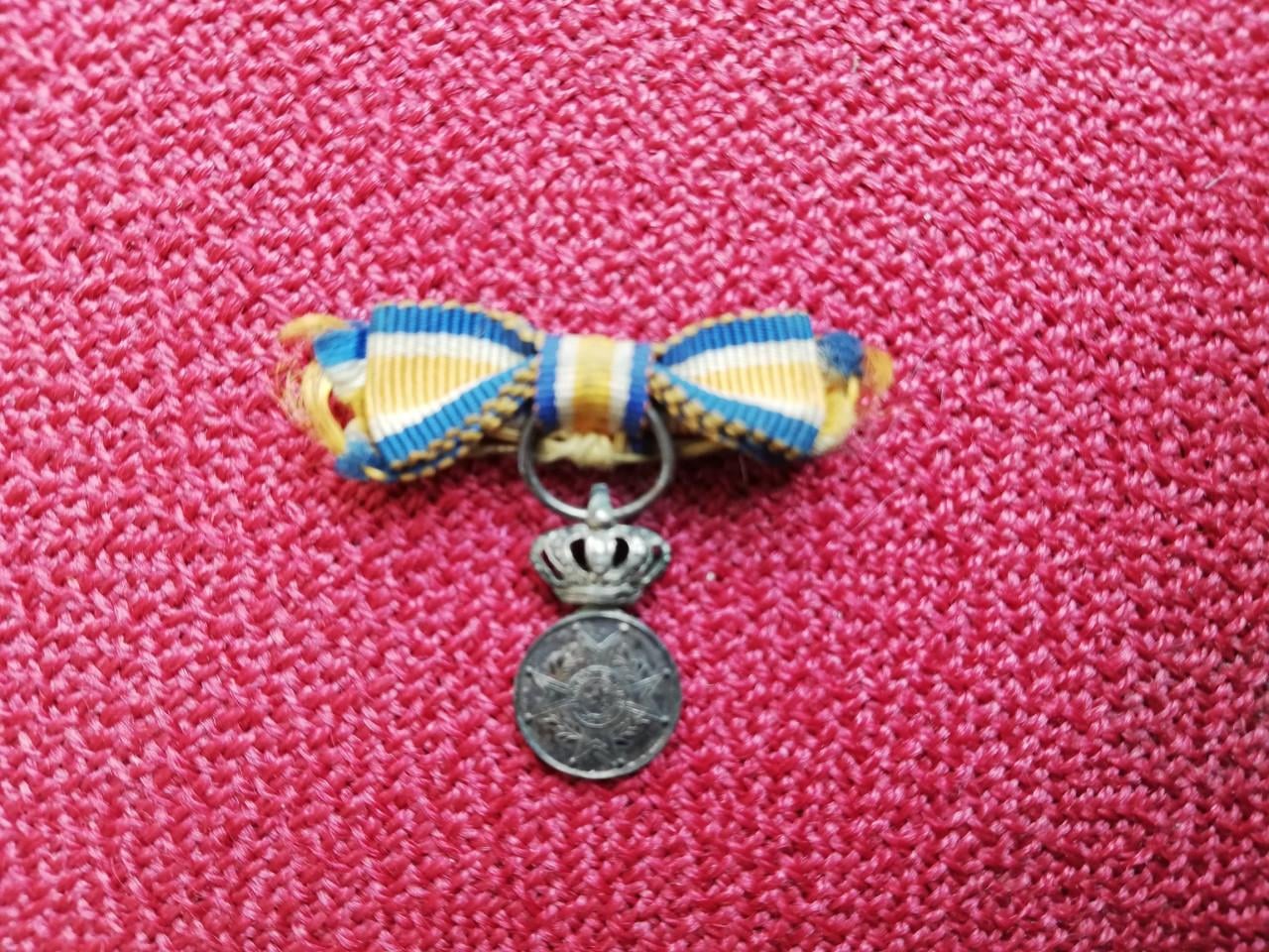 Miniatuur eremedaille Orde van Oranje Nassau