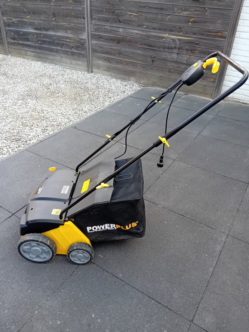 Vertuciteer machine van power plus