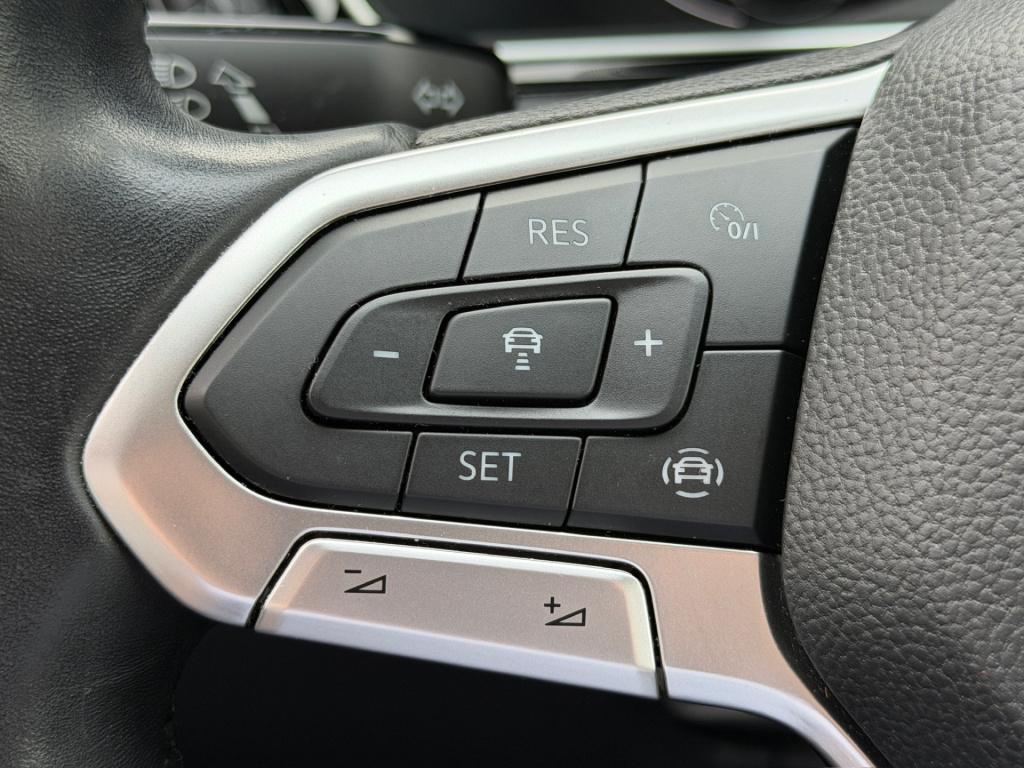 Volkswagen T-cross 1.0 tsi 115pk style | led | 4-season | climate | adap. c