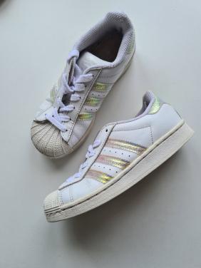 Adidas SuperStar Maat 31