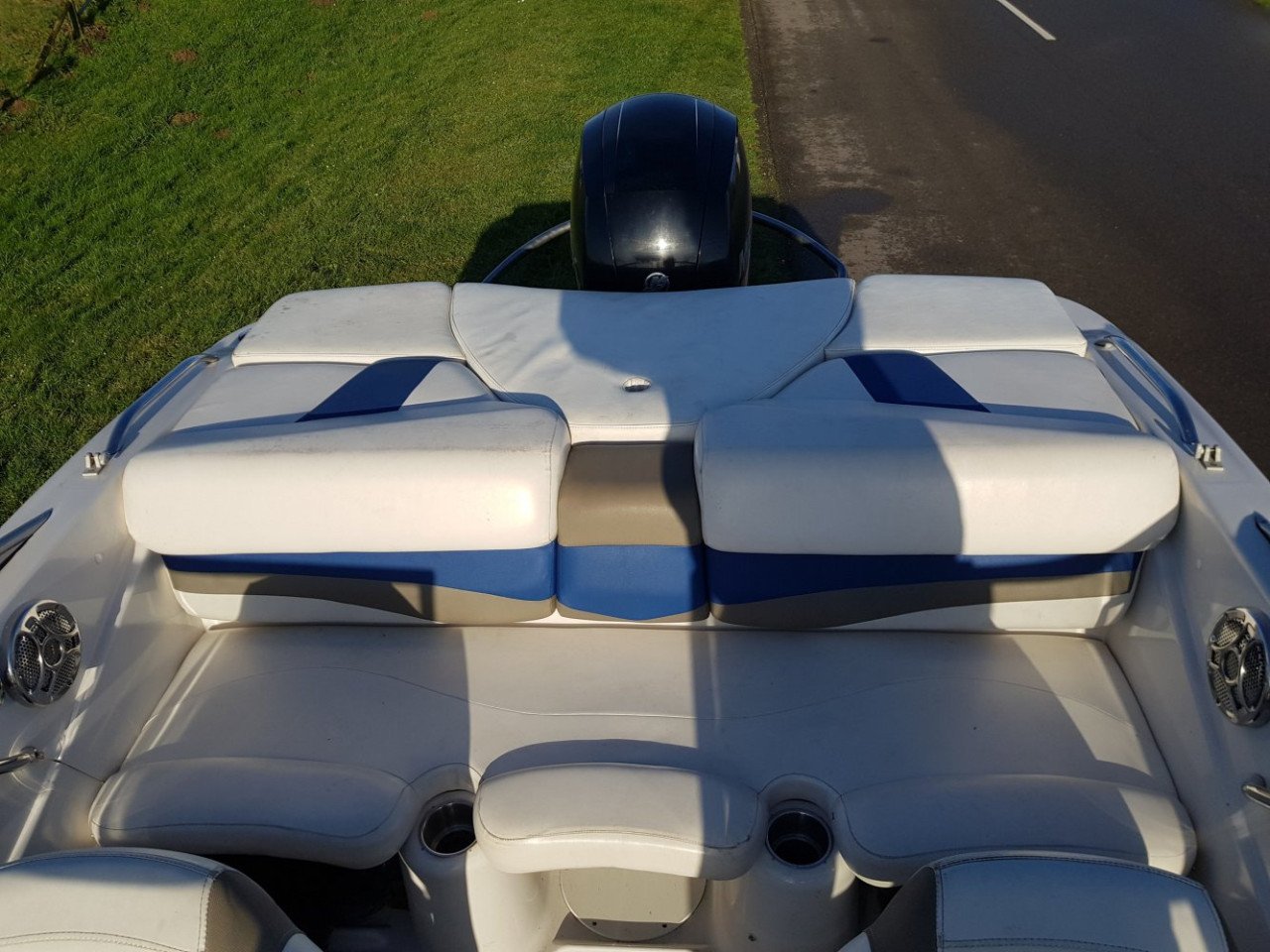 Glastron MX180 met Mercury F150