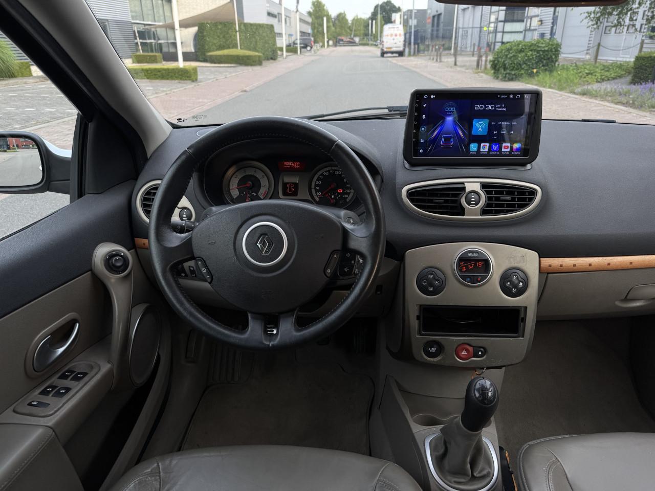Renault Clio 1.6 benzine Initiale vol opties!