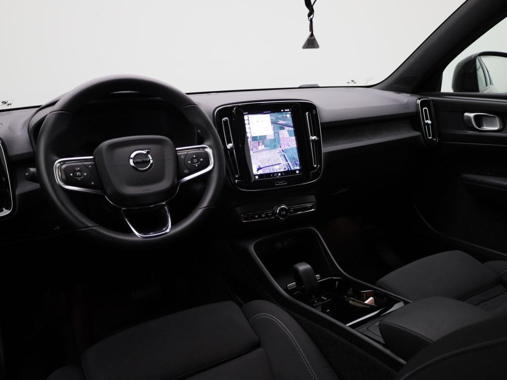 Volvo XC40 recharge core | automaat | lmv | parkeer sensoren | virtual cock