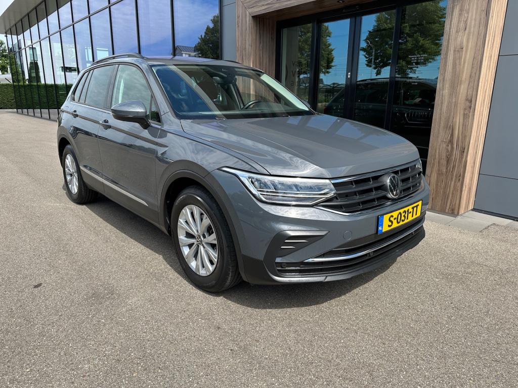 Volkswagen Tiguan 1.5 tsi 150pk dsg life | camera | trekhaak | navi | carpl