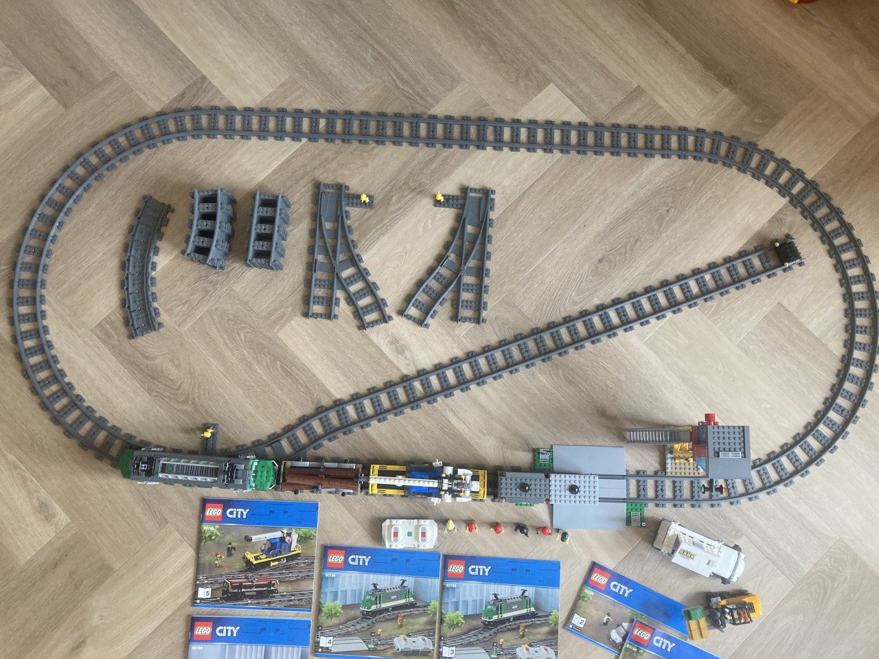 Lego Trein 60198 met twee sets extra rails