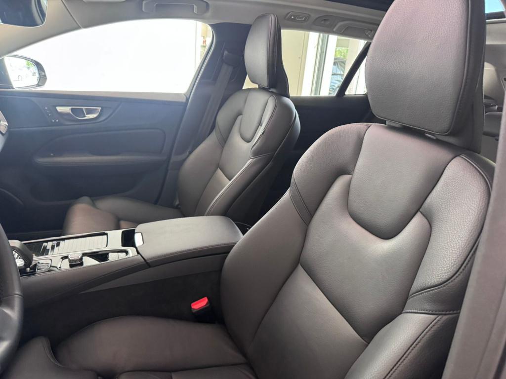Volvo V60 2.0 t6 recharge awd inscription expression