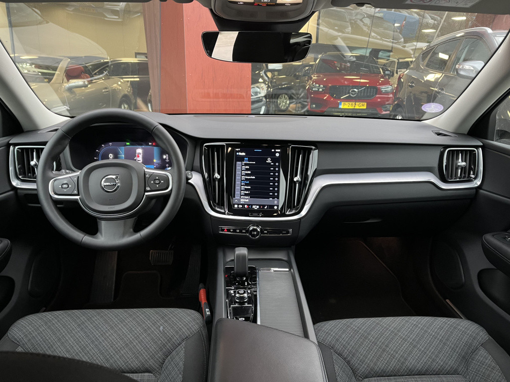 Volvo V60 2.0 b3 core aut. | auto pilot | carmera | stoel/stuurverw. | keyl