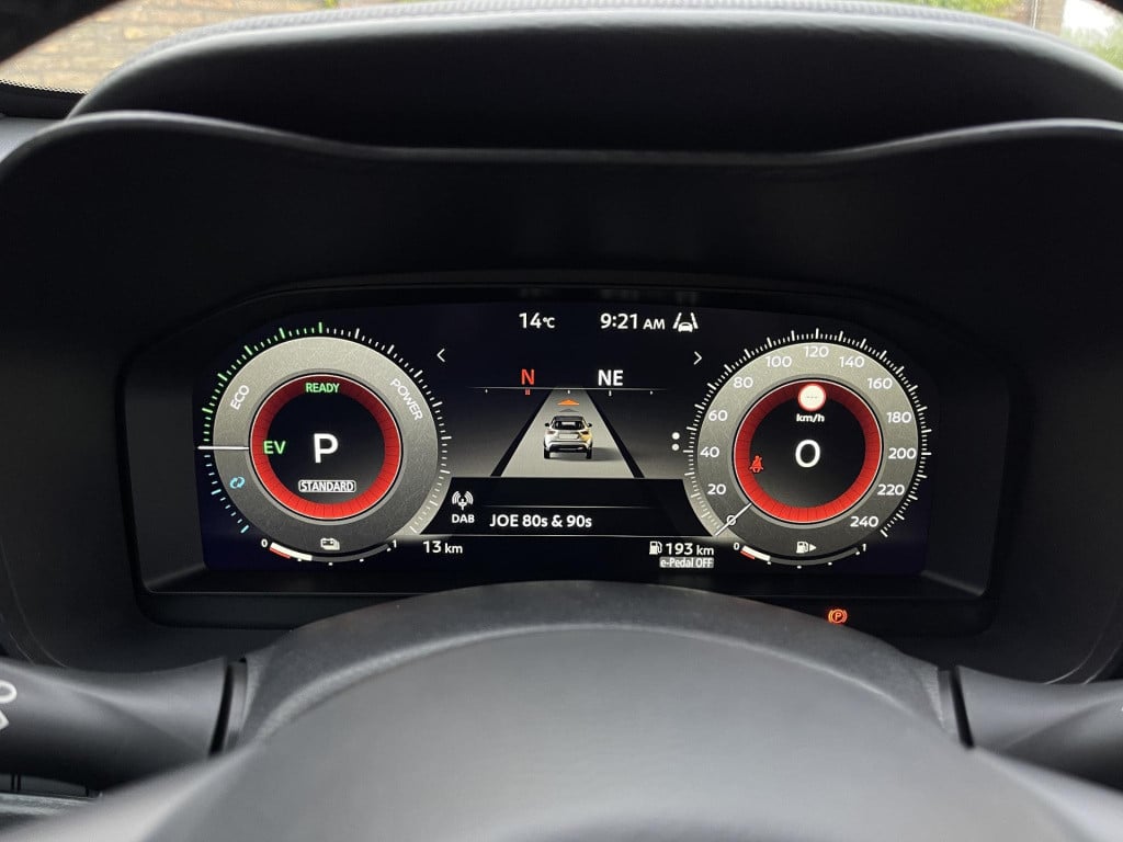 Nissan Juke 1.6 hybrid n-design cold + tech pack