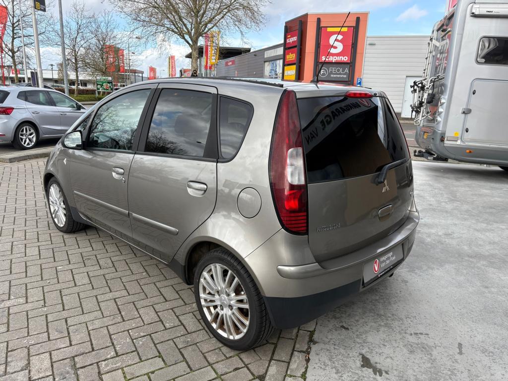 Mitsubishi Colt 1.5 sky