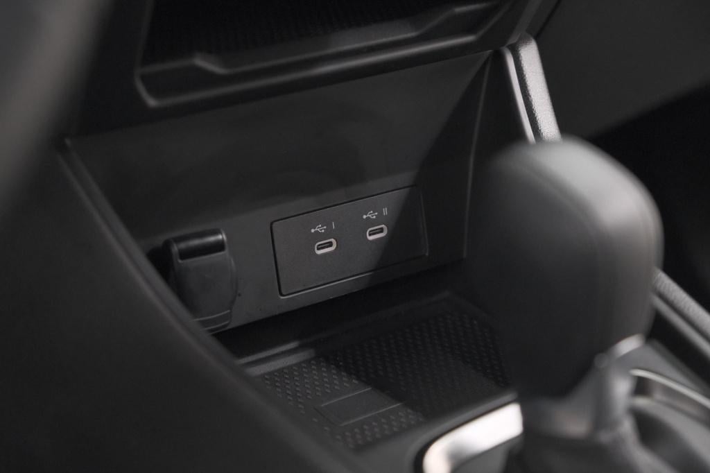 Renault Captur 1.6 e-tech full hybrid 145 techno | camera | navigatie | app