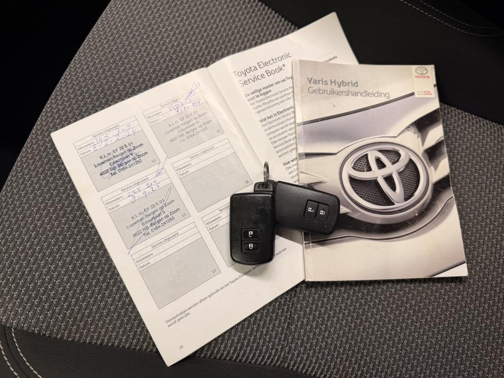 Toyota Yaris 1.5 hybrid aspirat| camera| trekhaak| cruise| climate