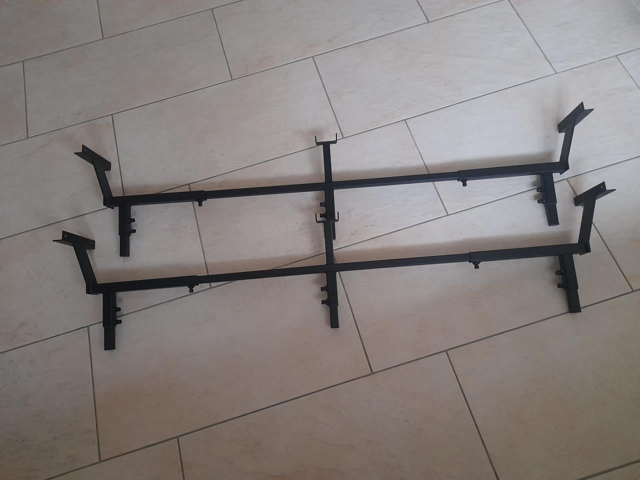 Poten set  voor 2 persoons bed van 140/160/180 breed (verstelbaar) i.g.st.