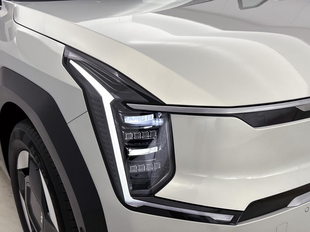 Kia Ev9 launch edition 99.8 kwh stuur/stoel-verwarming | hud | alarm | trek