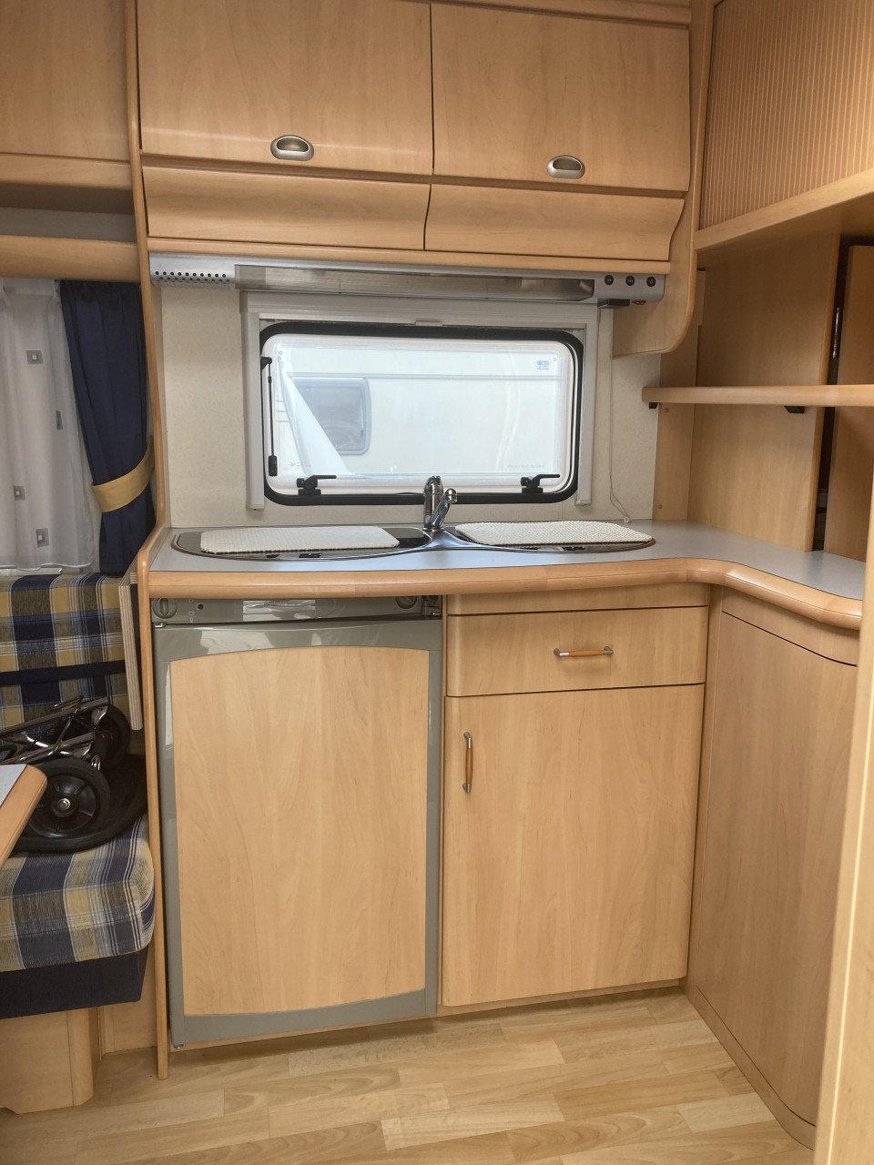 Hobby 495 UFE | schotel | mover | Zakluifel | Nieuwstaat